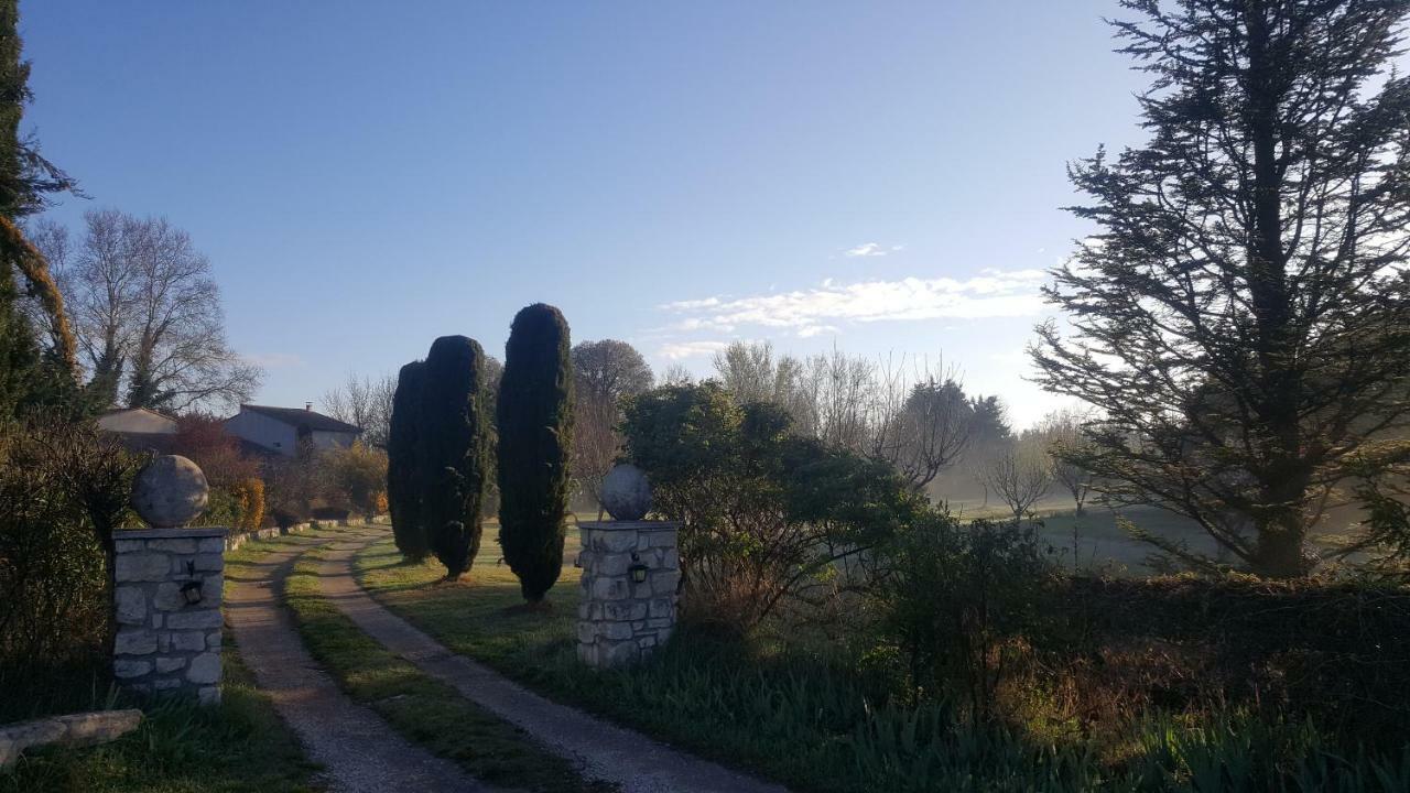 Villa Le Mas De La Jardine Velleron Exterior foto